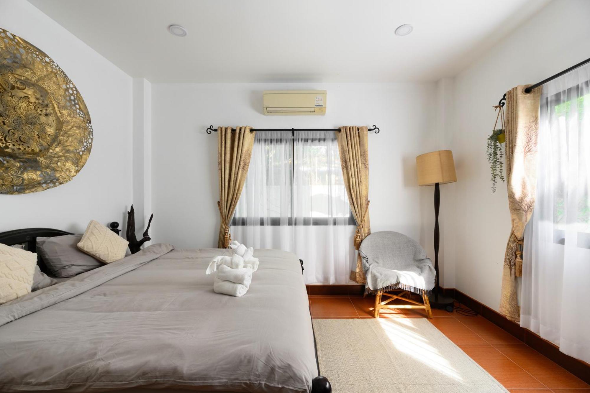Beachfront Pool Villa Bãi biển Kamala Ngoại thất bức ảnh