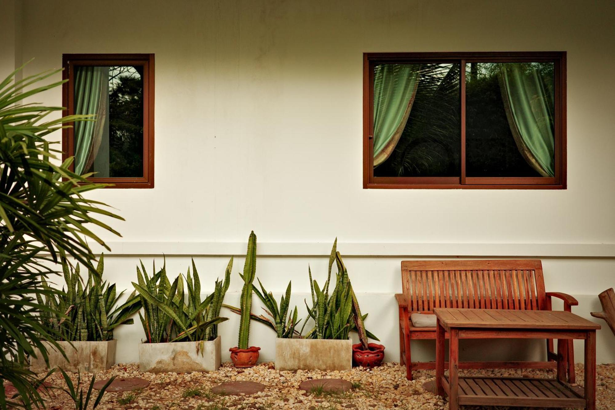 Beachfront Pool Villa Bãi biển Kamala Ngoại thất bức ảnh
