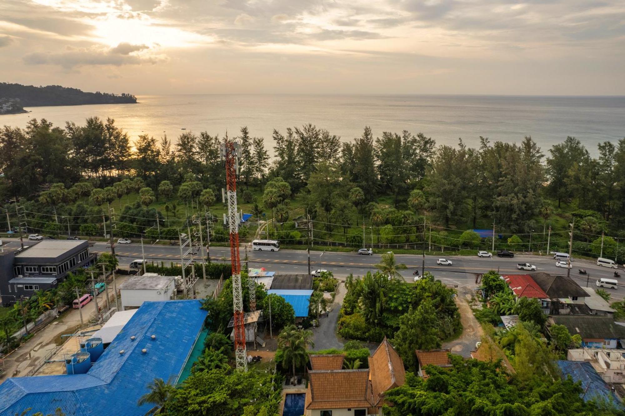 Beachfront Pool Villa Bãi biển Kamala Ngoại thất bức ảnh